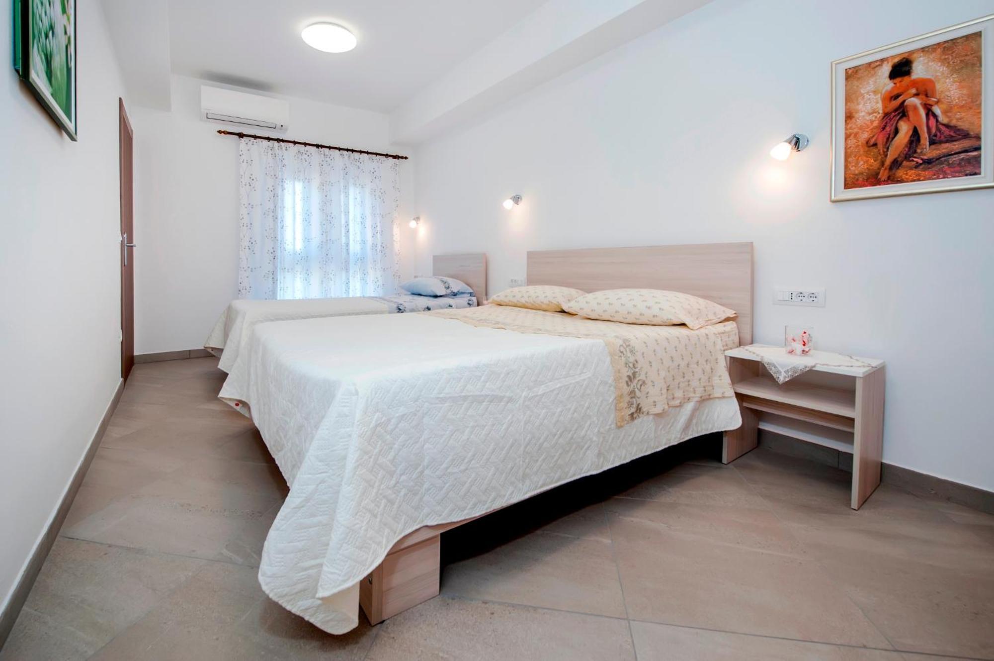 Апартаменты Casa Campus Ровинь Экстерьер фото